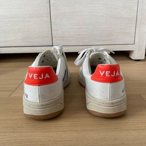 Veja Women's V-10 Sneakers 8